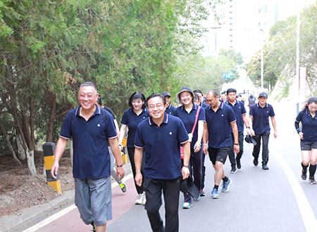 陶冶情操，激發(fā)活力——集團(tuán)舉辦主題黨日暨健步走活動(dòng)